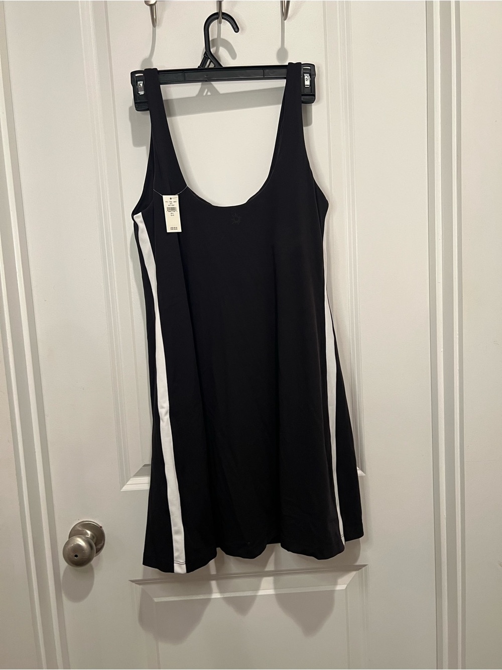 Offline Athletic Dress - Picture 2 of 11